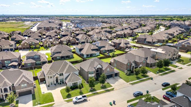 Aerial perspective of suburban area | Image 5