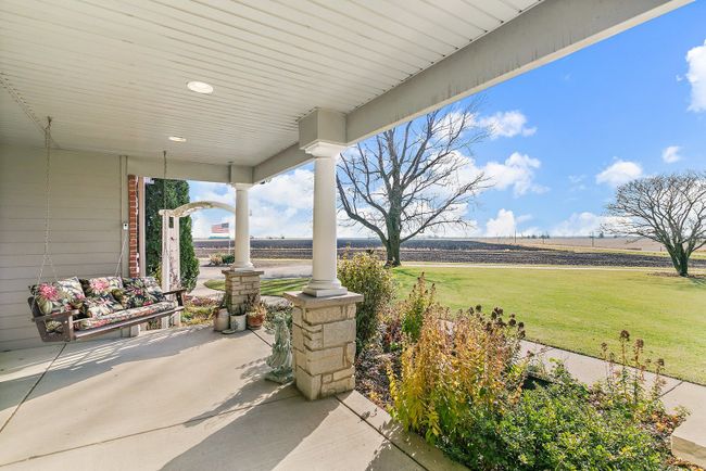 550 Maplewood Rd, House other with 6 bedrooms, 6 bathrooms and 3 parking in Somonauk IL | Image 4