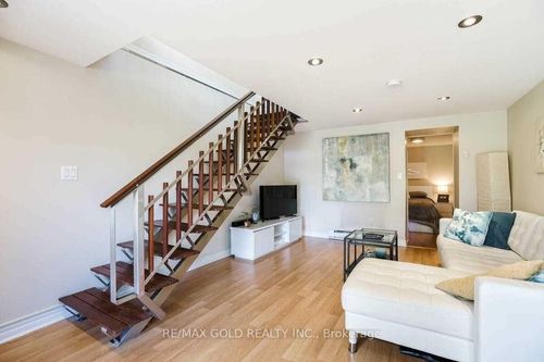 17015 Heart Lake Rd, Caledon Village, ON, L7C2L4 | Card Image