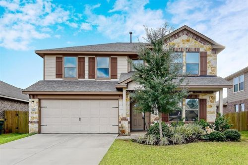 2521 Amy Lee Dr, Conroe, TX, 77304-5004 | Card Image