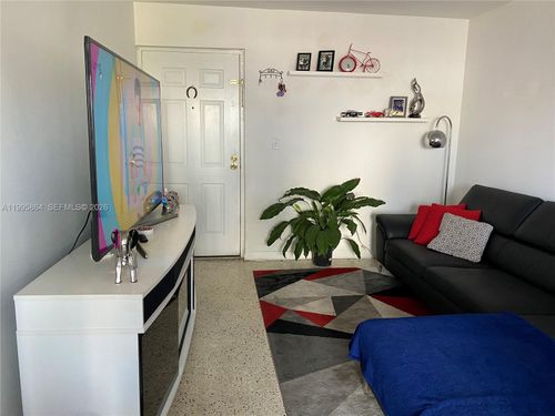 43-420 Nw 12 Ave, Miami, FL, 33128 | Card Image