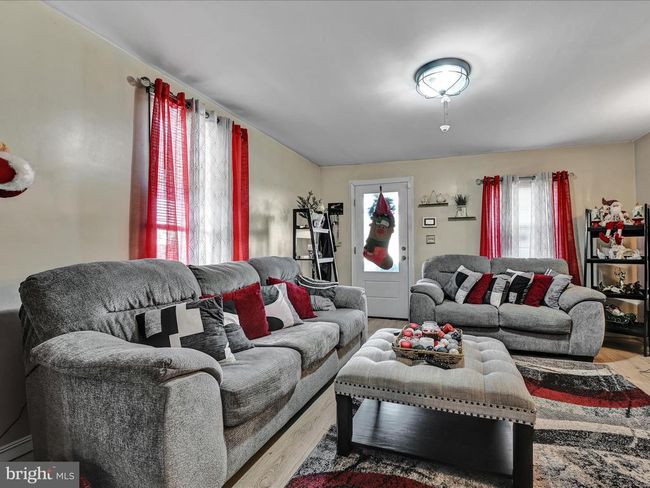 1628 Spruce St, Home with 3 bedrooms, 1 bathrooms and null parking in ASHLAND PA | Image 6