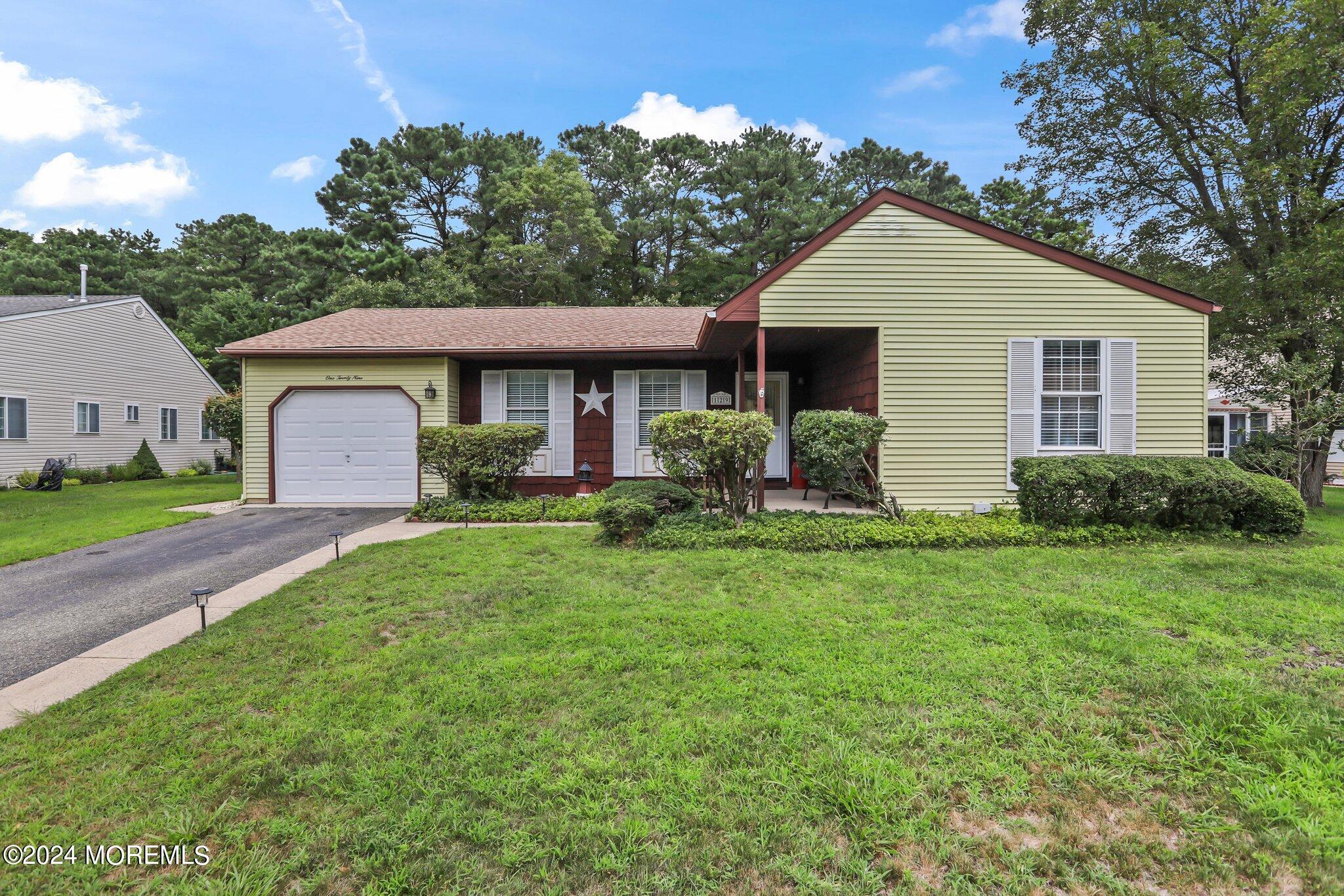 Sunset Rd, Whiting, NJ 08759
