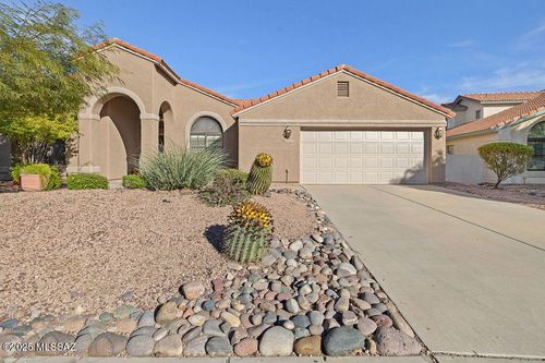 12530 N Lantern Way, Oro Valley, AZ, 85755-8953 | Card Image