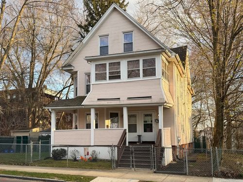 94-92-94 Genesee St, Springfield, MA, 01104-3717 | Card Image