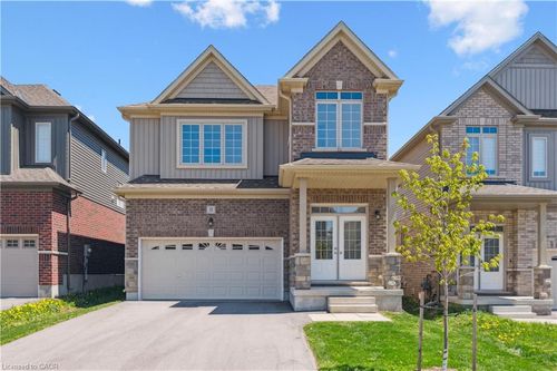 33 Henry Maracle St, Ayr, ON, N0B1E0 | Card Image