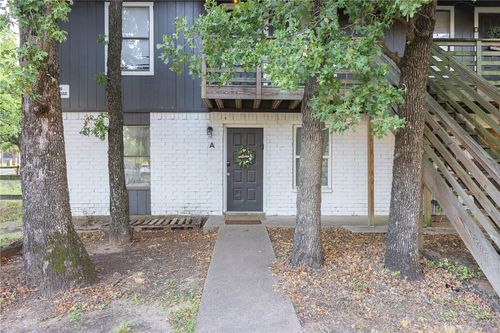 706 Navidad St, Bryan, TX, 77801-2915 | Card Image