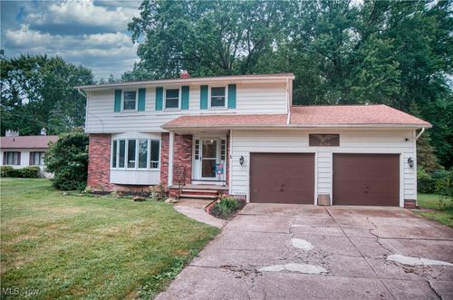 4130 Porter Rd, Westlake, OH, 44145-5253 | Card Image