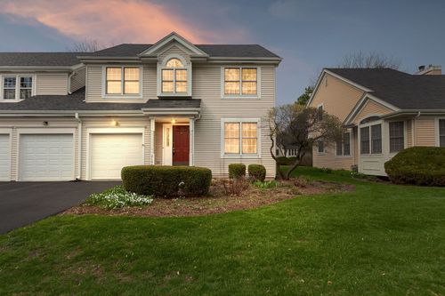 2104 Foxfield Rd, St Charles, IL, 60174-1424 | Card Image
