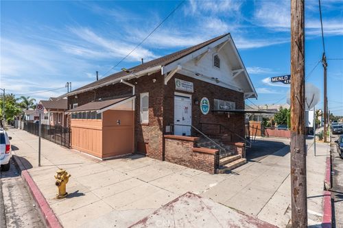 950 W 42nd St, Los Angeles, CA, 90037-2507 | Card Image
