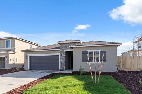 889 S Philip Ave, Fowler, CA, 93625-4455 | Card Image