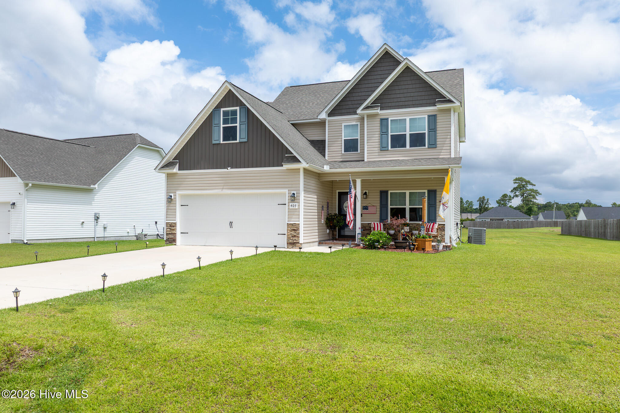 Residential in Hubert 2