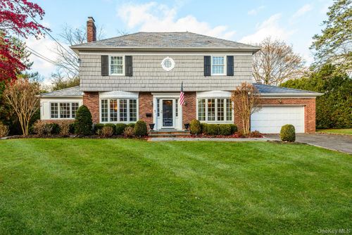 47 Whistler Rd, Manhasset, NY, 11030-2734 | Card Image