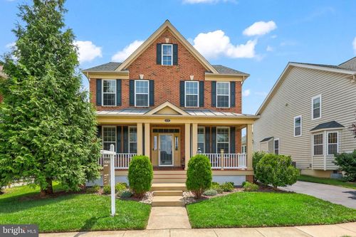 43245 Barnstead Dr, ASHBURN, VA, 20148-6889 | Card Image