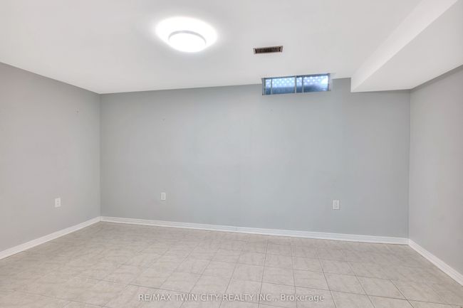 44 Cole Rd, House attached with 3 bedrooms, 2 bathrooms and 3 parking in Guelph ON | Image 29