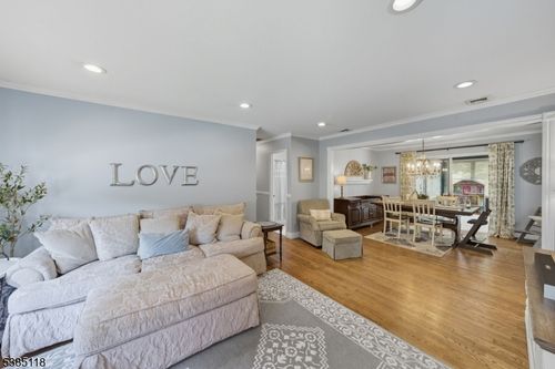 11 Oneida Ave, Rockaway, NJ, 07866-1705 | Card Image