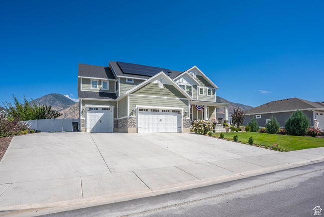 Exterior Photos taken from previous season | Image 6