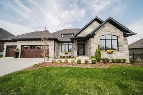40 Sunset Hills Cres, Maryhill, ON, N0B2B0 | Card Image