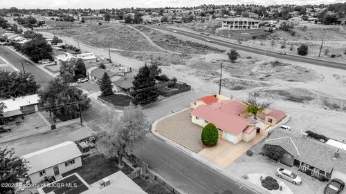 1200 E 27th St, Farmington, NM, 87401-9006 | Card Image