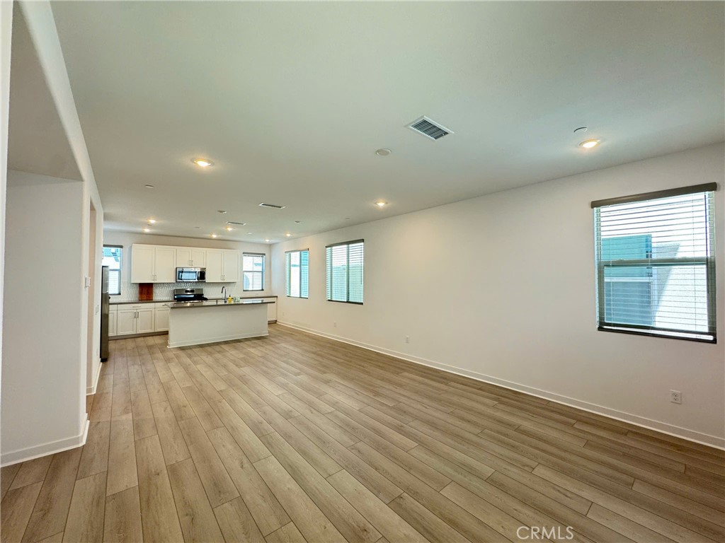 Residential Lease in Corona 5