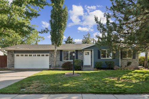 2112 E Newcastle Dr, Sandy, UT, 84093-1621 | Card Image