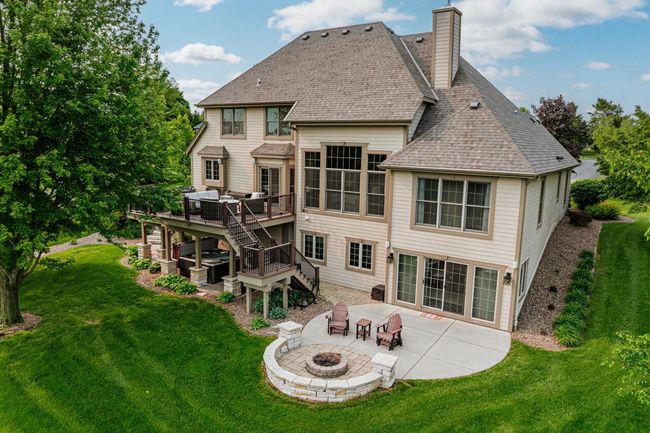 W226N3550 Wethersfield Road, House other with 5 bedrooms, 3 bathrooms and null parking in Pewaukee WI | Image 44