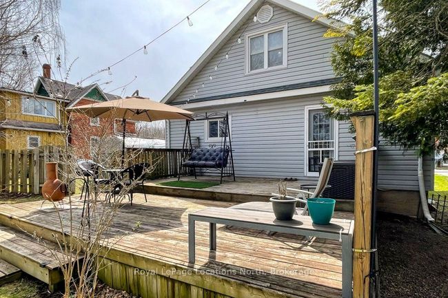 23 Cook St, House other with 3 bedrooms, 1 bathrooms and 2 parking in Meaford ON | Image 4
