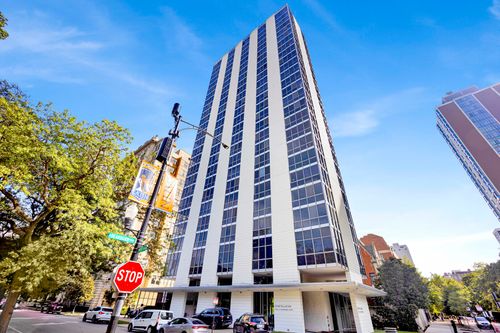 8c-1555 Dearborn Pkwy, Chicago, IL, 60610-1435 | Card Image