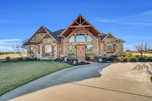 217 Hunter Pass, Waxahachie, TX, 75165-5489 | Card Image