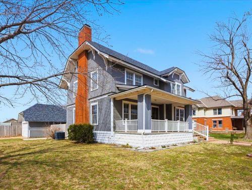 111 S Martin St, Turon, KS, 67583-8354 | Card Image