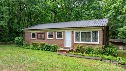 4705 Campground View Rd, Catawba, NC, 28609-8100 | Card Image