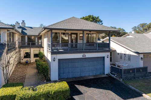 611 Cliffdwellers Path, Boerne, TX, 78006-9406 | Card Image