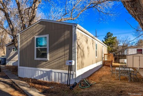 10 9th Ave, Longmont, CO, 80501-4562 | Card Image