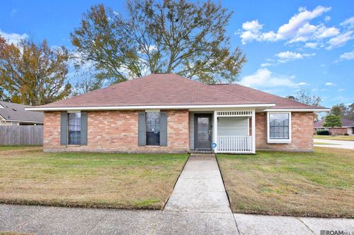 9722 E Swingalong Ave, Baton Rouge, LA, 70814-4225 | Card Image