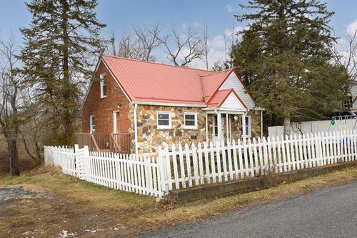 287 Tabernacle Rd, Fries, VA, 24330-3509 | Card Image
