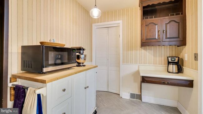 100 Lakeview Dr, Home with 3 bedrooms, 2 bathrooms and null parking in RIDLEY PARK PA | Image 12
