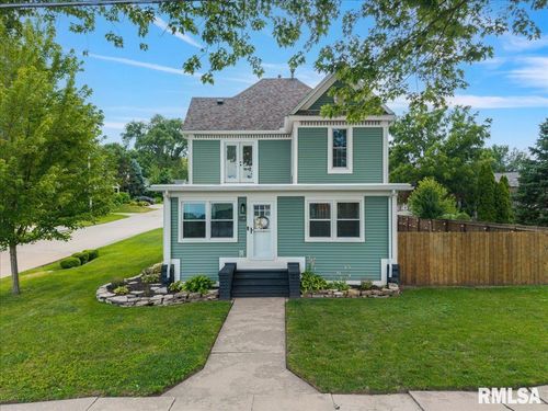 128 S 2nd St, Le Claire, IA, 52753-7725 | Card Image