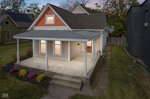 2026 E 10th St, Indianapolis, IN, 46201-2002 | Card Image