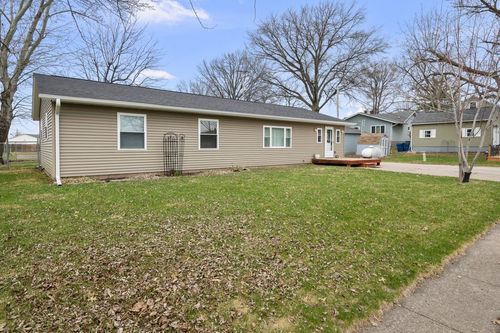 104 2nd St Court, Donahue, IA, 52746 | Card Image