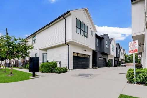2611 Judiway St, Houston, TX, 77018-5801 | Card Image