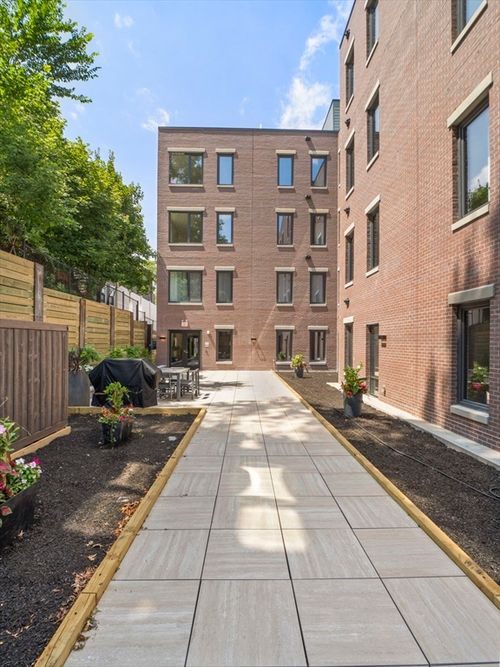 apt-404-249 Corey Rd, Boston, MA, 02135-8211 | Card Image