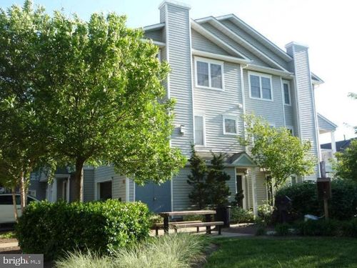 4542 Superior Sq, FAIRFAX, VA, 22033-3877 | Card Image