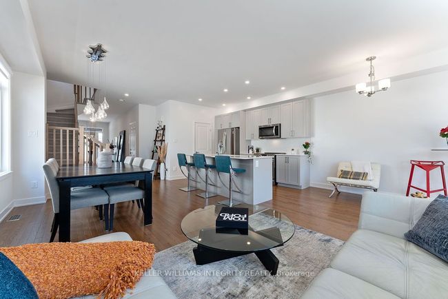 81 Heirloom St, House attached with 3 bedrooms, 3 bathrooms and 2 parking in Manotick ON | Image 25