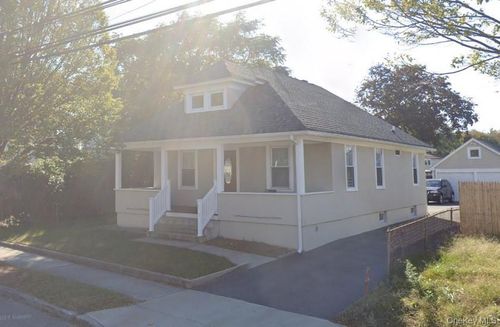 2nd-floor-152 5th Ave, Bay Shore, NY, 11706-6414 | Card Image