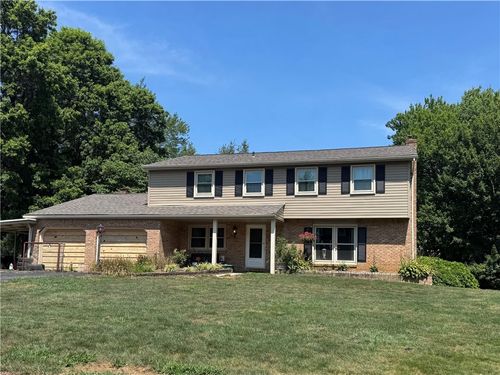 211 Woodview Dr, Brighton Twp, PA, 15009-9632 | Card Image