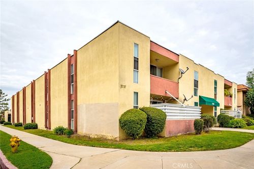 apt-8-17463 Vanowen St, Van Nuys, CA, 91406-4355 | Card Image