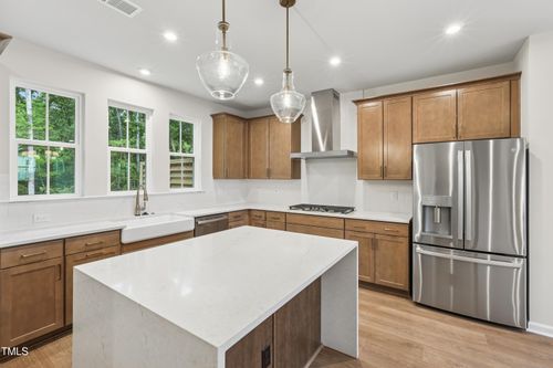 2011 Maple Ln, Chapel Hill, NC, 27517 | Card Image