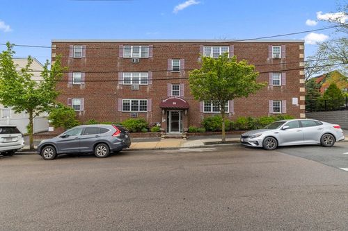 5-59 Bynner St, Boston, MA, 02130-1131 | Card Image