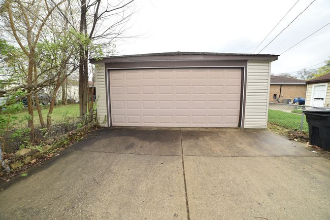 813 S Wolf Rd, House other with 3 bedrooms, 3 bathrooms and 2 parking in Des Plaines IL | Image 44