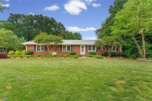 175 Noralin Dr, Winston Salem, NC, 27107-8713 | Card Image